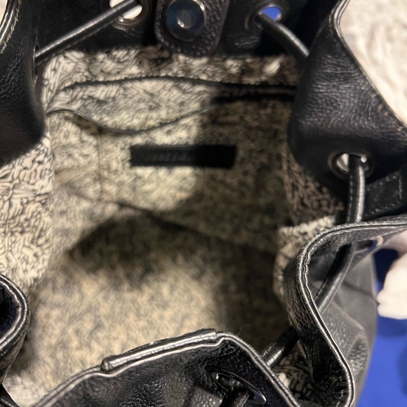 Rebecca Minkoff black leather drawstring bag - Picture 5 of 5